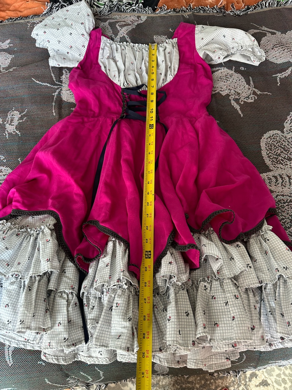 Vintage inspired Raspberry Lace-Up Midi Dress with Puff Sleeves Cosplay - Picture 8 of 8